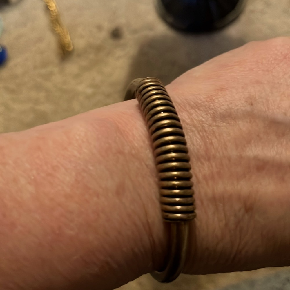 Goldfish Copper Bangle - Picture 2 of 3